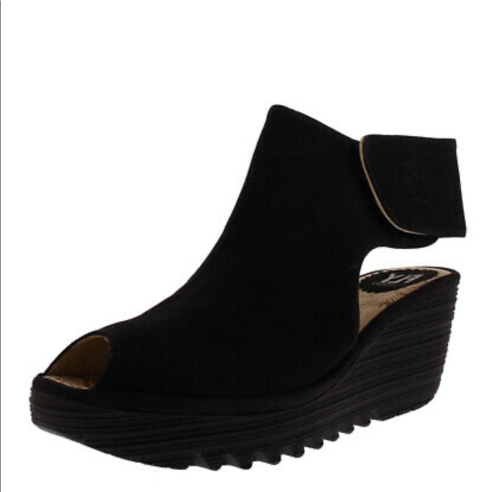 Fly London Yone Cut Out Wedge Heel